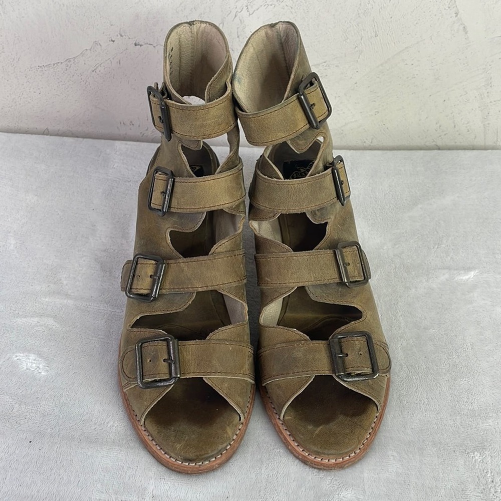 Freebird by Steven Quail tan size 10